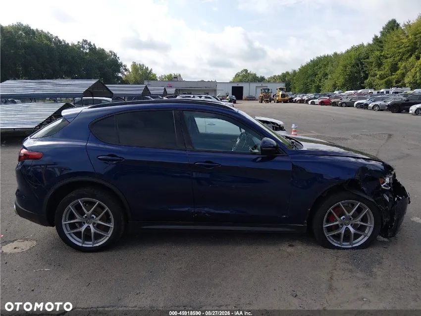 Alfa Romeo Stelvio 2.0 Turbo 16V AT8-Q4 - 10