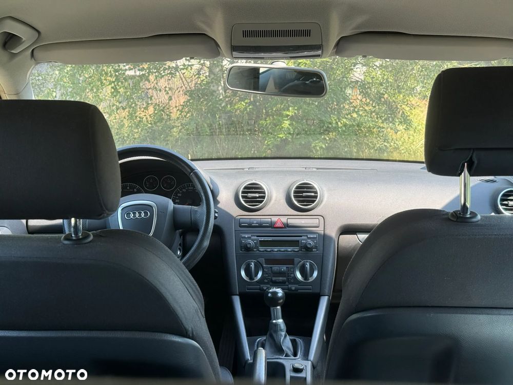 Audi A3 Sportback 1.6 Ambition - 4