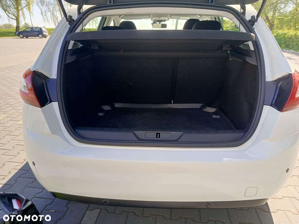 Peugeot 308 - 23