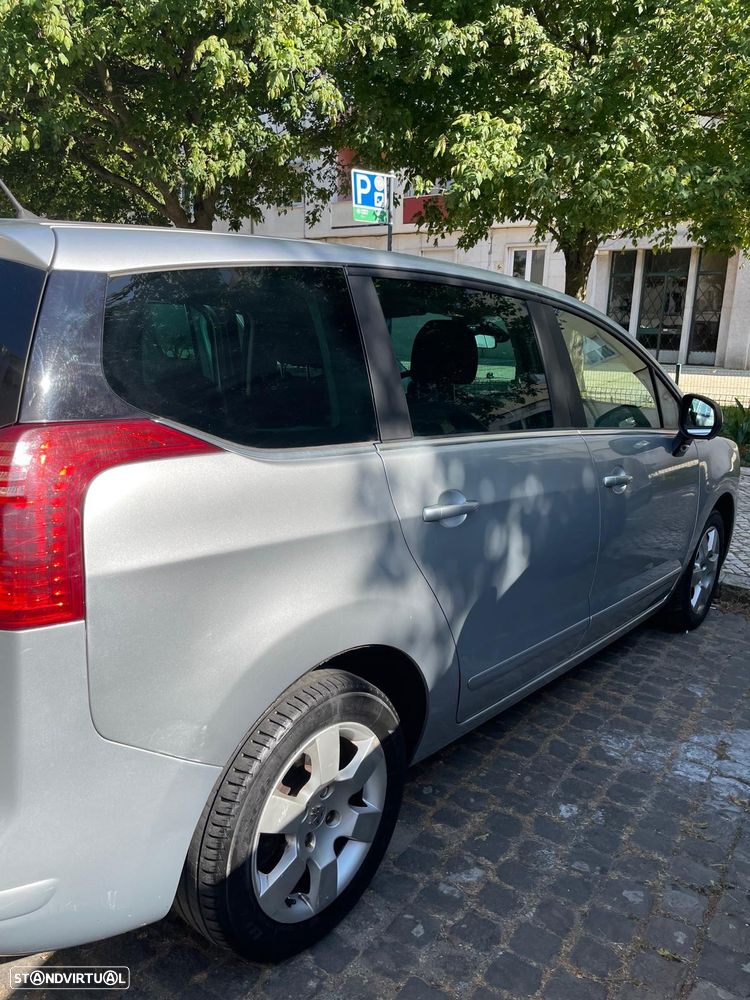 Peugeot 5008 1.6 HDi Executive CMP6 - 9