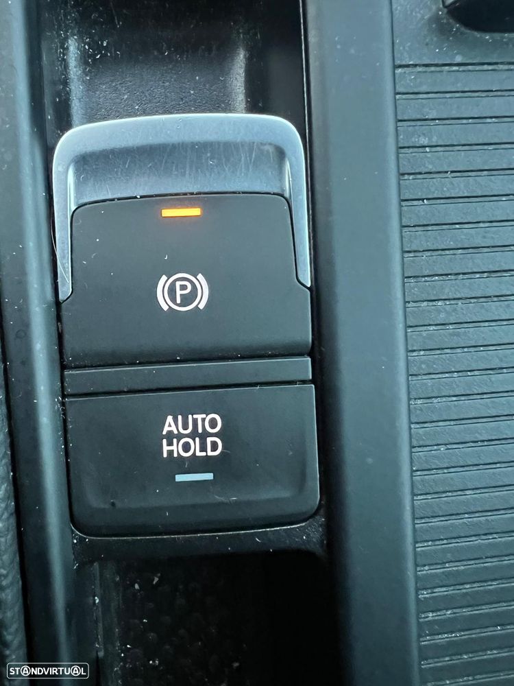 VW Golf 1.6 TDi Trendline DSG - 17