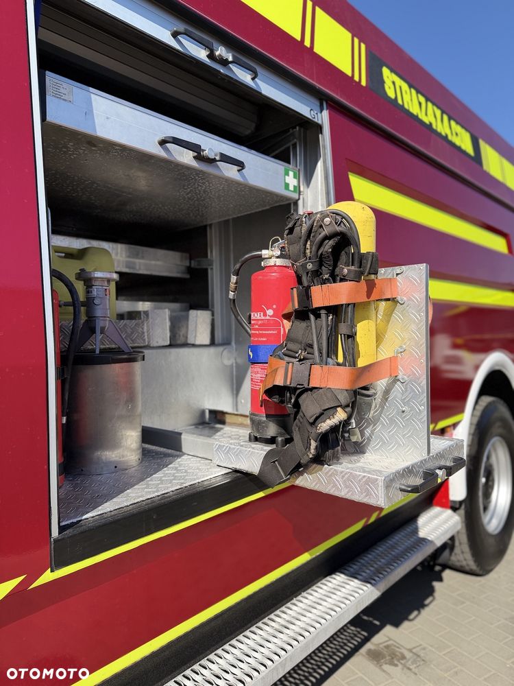 MAN Wóz strażacki CIĘŻKI Pojazd pożarniczy Straż pożarna MAN 18.284 4x4 6t wody+piana, CNBOP, działko dachowe, skrzynie dachowe, łańcuchy podrzutowe - 12