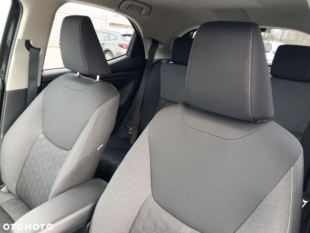 Toyota Yaris Hybrid 1.5 Style - 23
