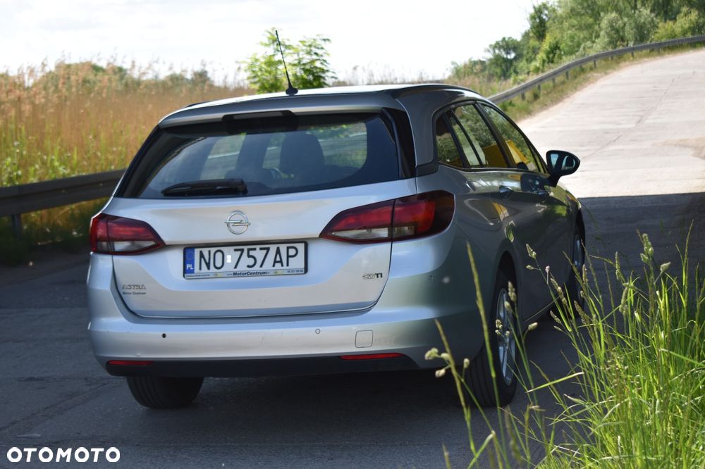Opel Astra - 9