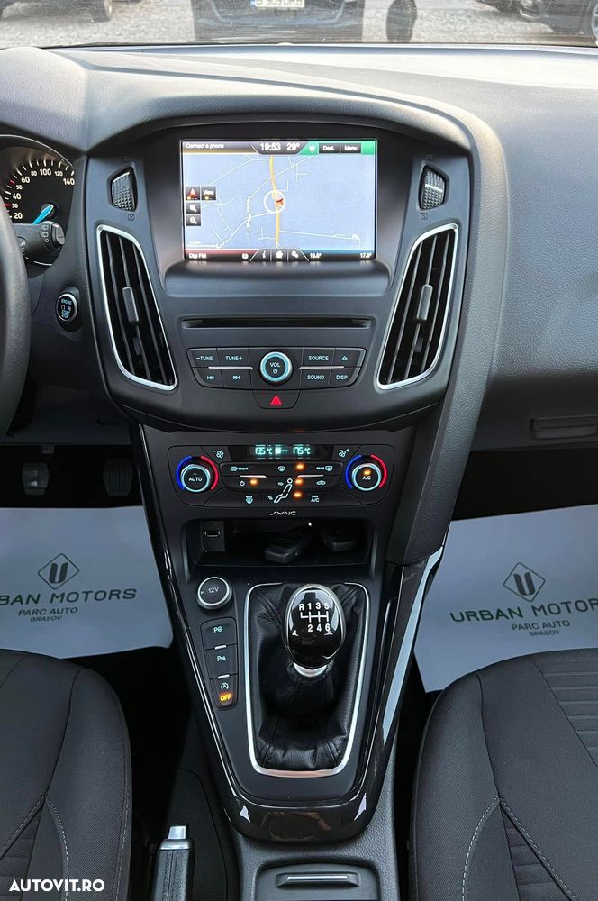 Ford Focus 1.6 TDCi DPF Start-Stopp-System Titanium - 18