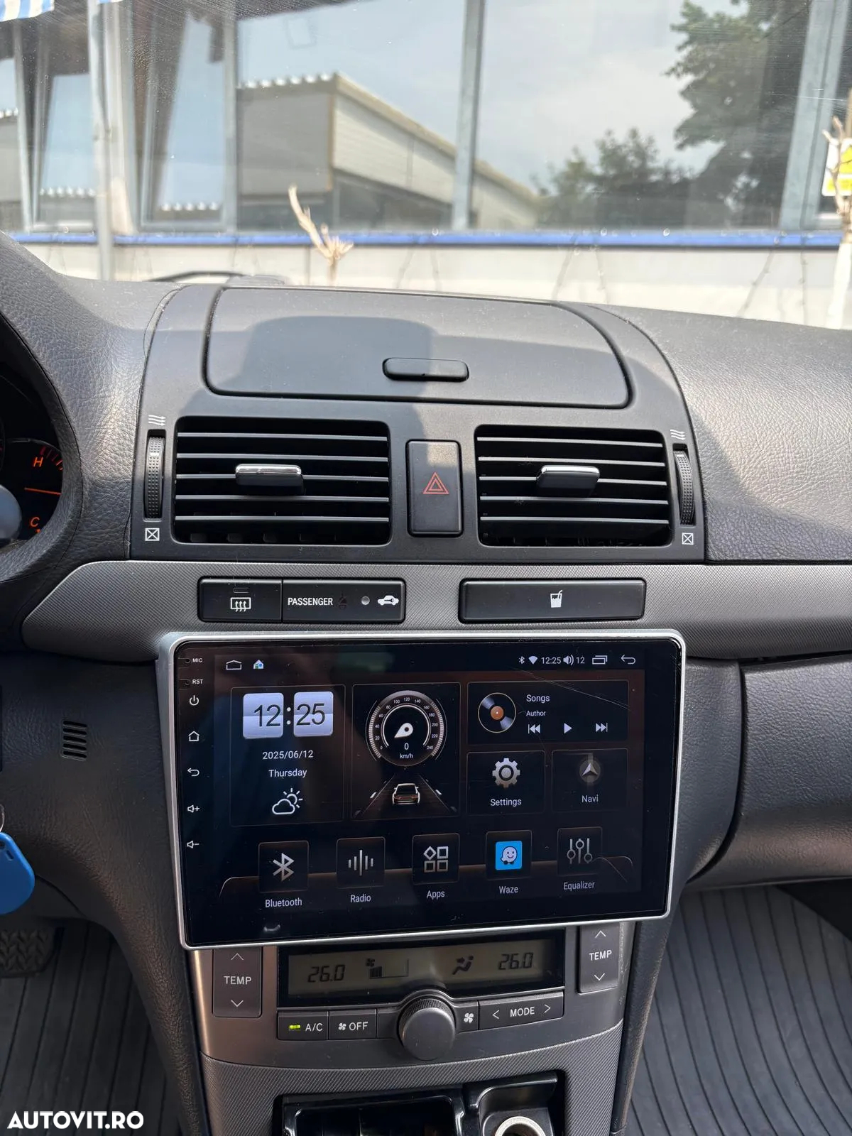 Toyota Avensis - 12