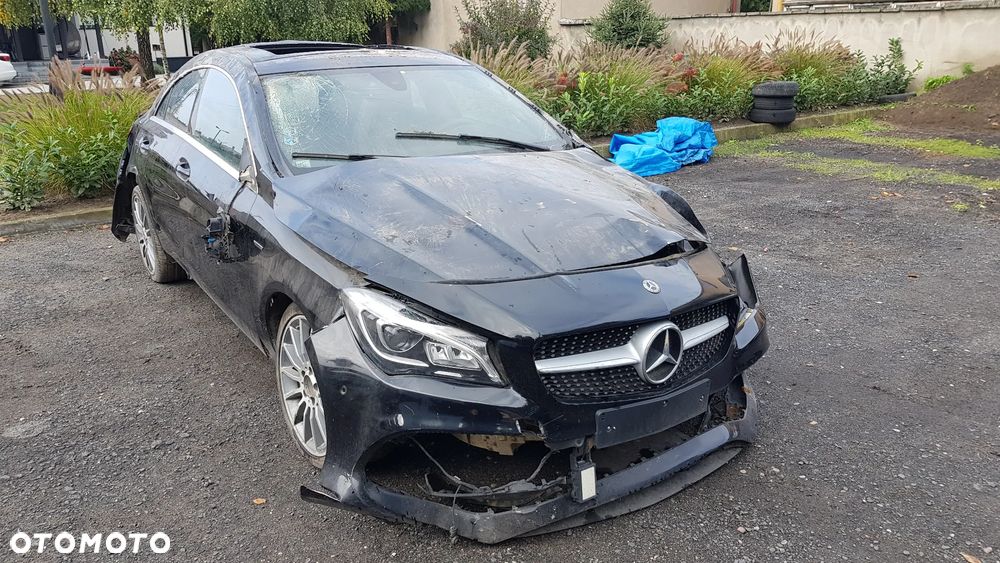 Mercedes-Benz CLA 200 (CDI) d 7G-DCT Orange Art Edition - 1