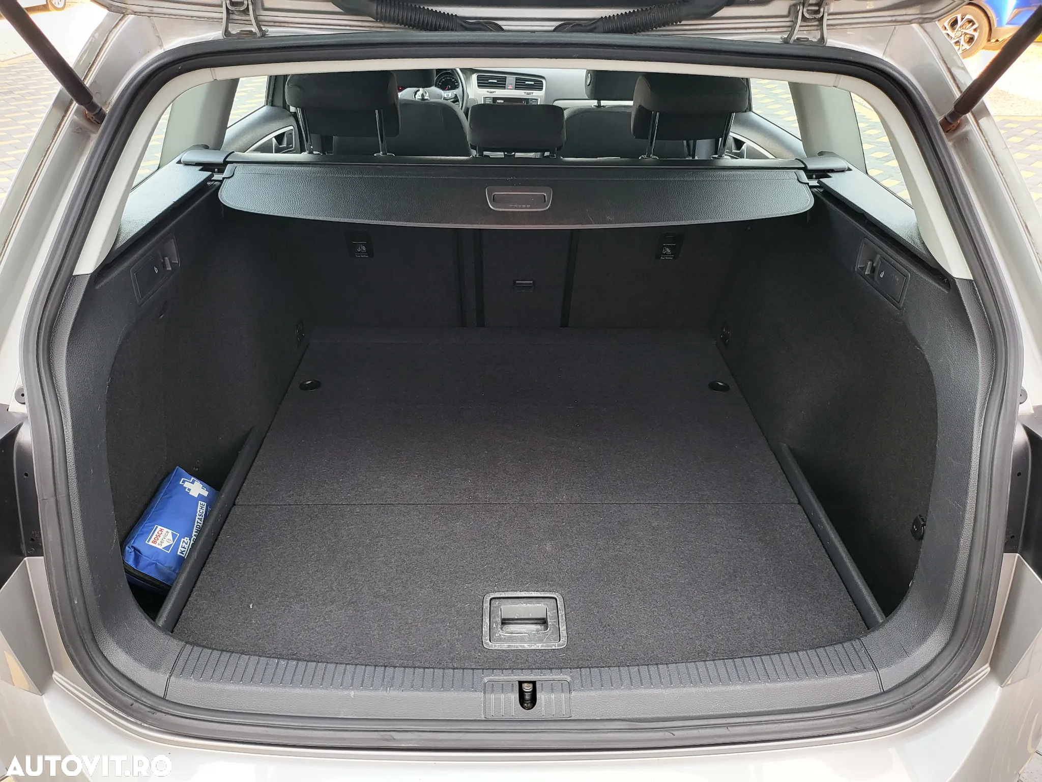 Volkswagen Golf 1.6 TDI BMT Comfortline - 17