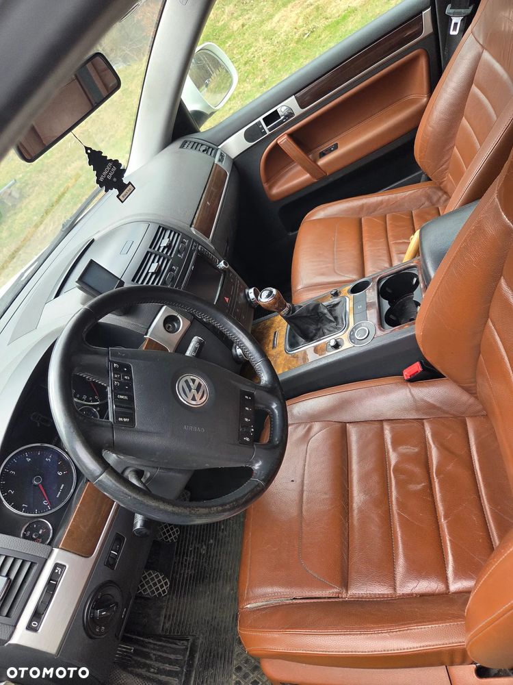 Volkswagen Touareg 3.0 V6 TDI DPF Individual - 6