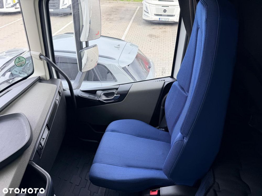 Volvo FH500 6X2 - 13