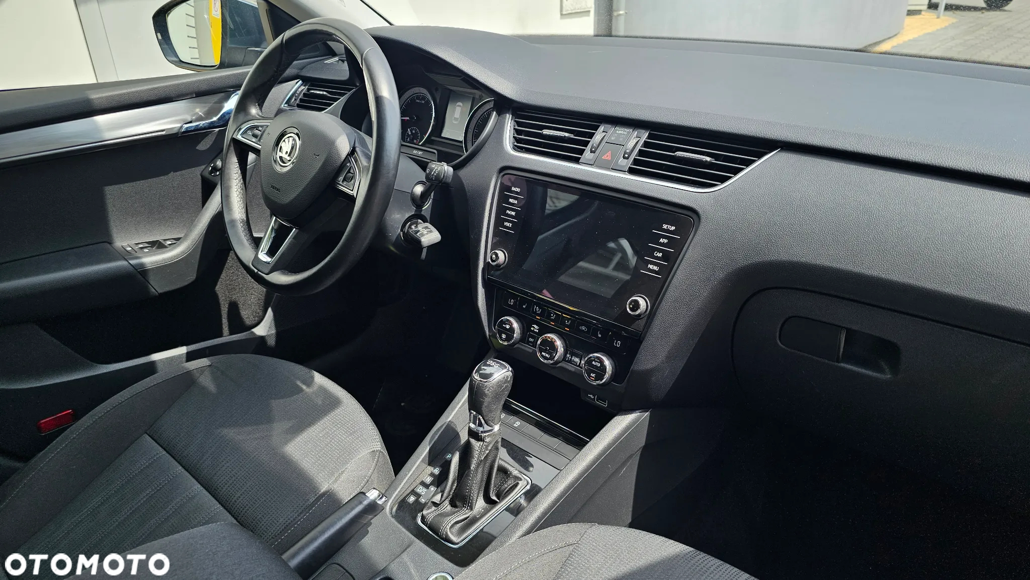 Skoda Octavia 1.6 TDI Ambition DSG - 29