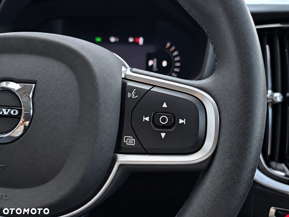 Volvo V60 B3 B Momentum Core - 15