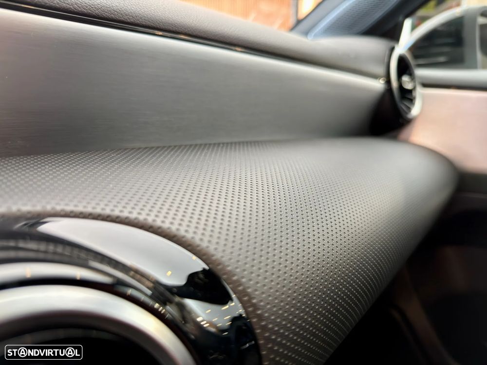 Mercedes-Benz A 250 e Style Plus - 29
