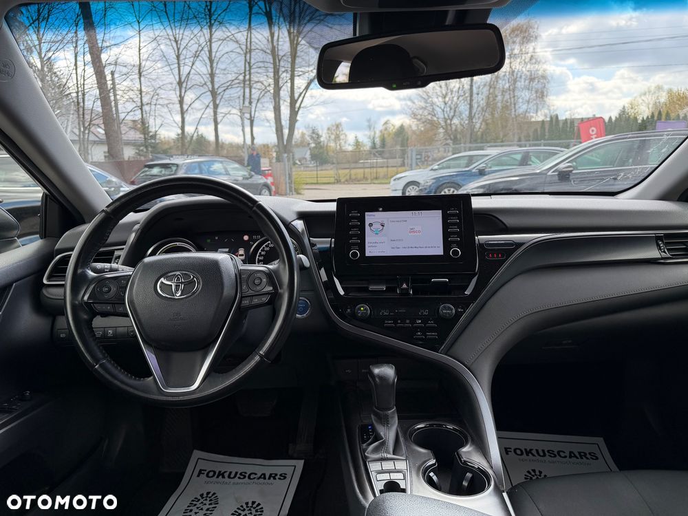 Toyota Camry 2.5 Hybrid Comfort CVT - 32