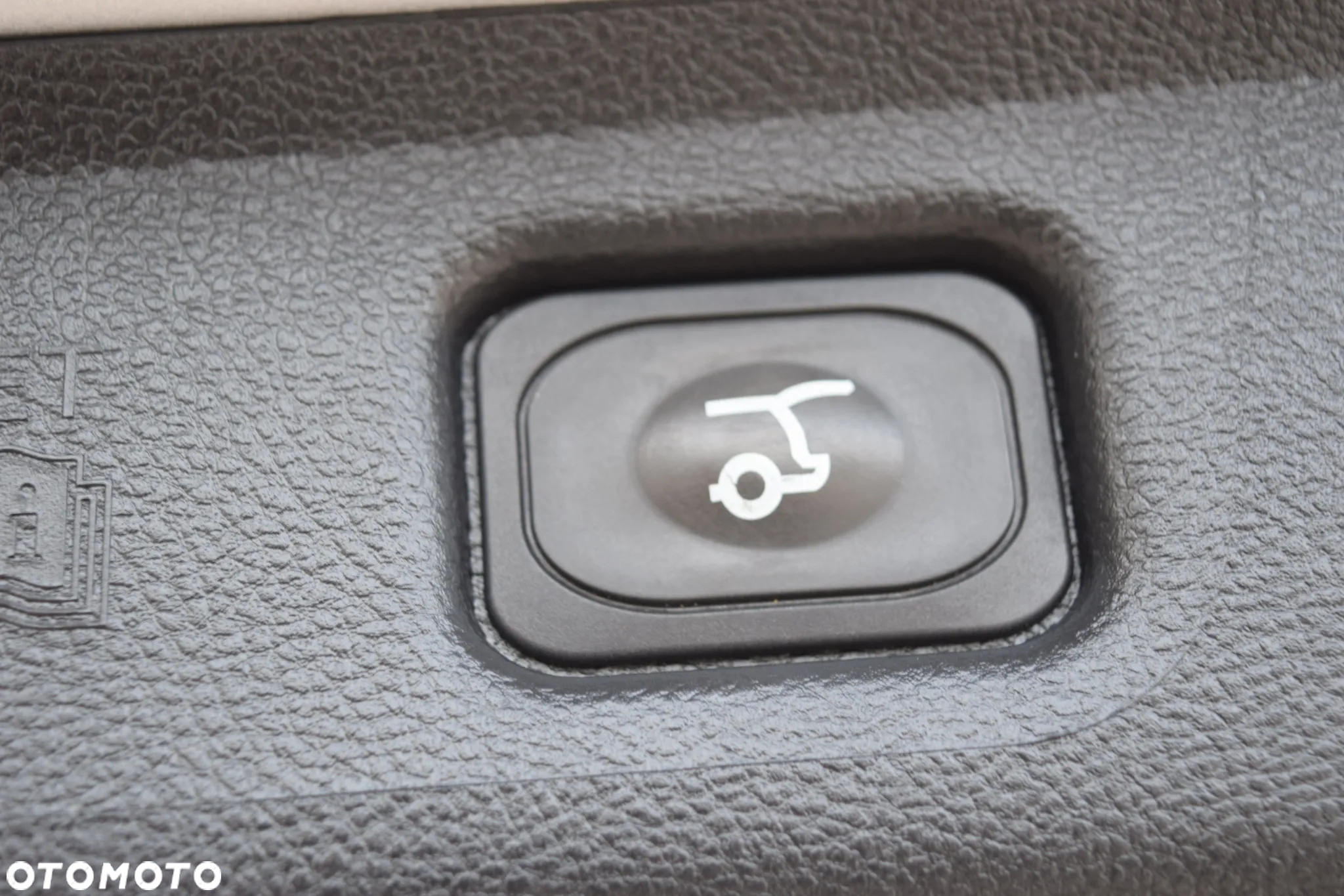 Ford S-Max 2.0 TDCi Titanium PowerShift - 34