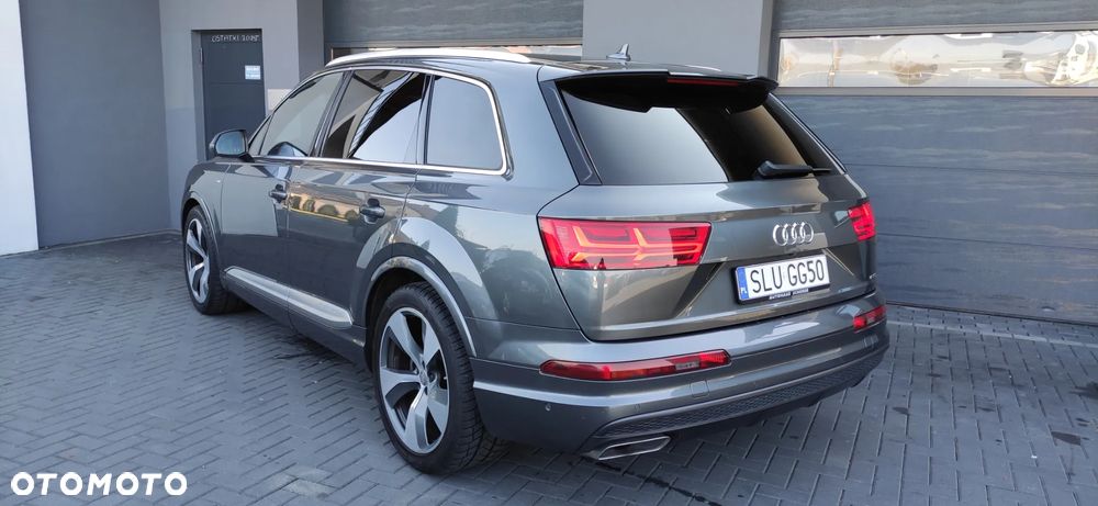 Audi Q7 - 6