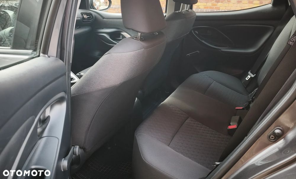 Toyota Yaris 1.5 Comfort - 15