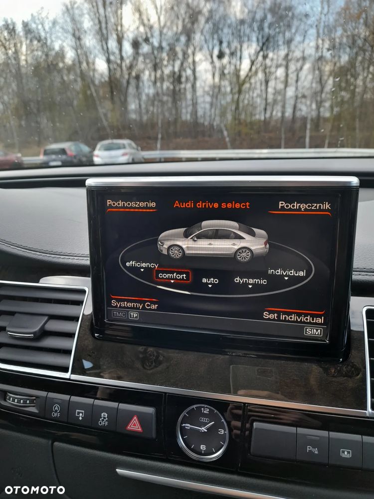 Audi A8 4.2 TDI DPF (clean diesel) quattro tiptronic - 14