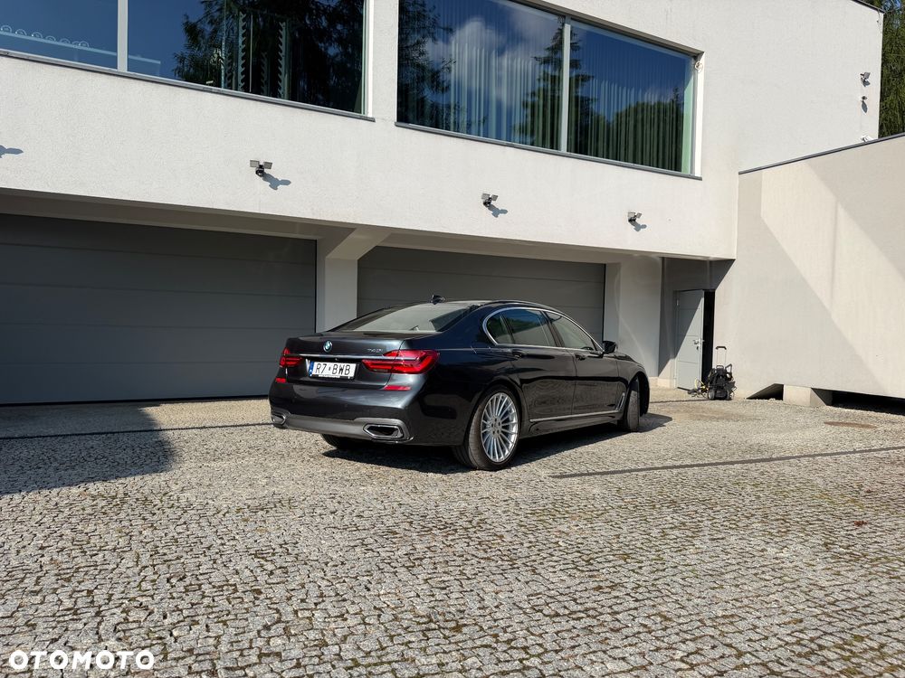BMW Seria 7 740Li - 10