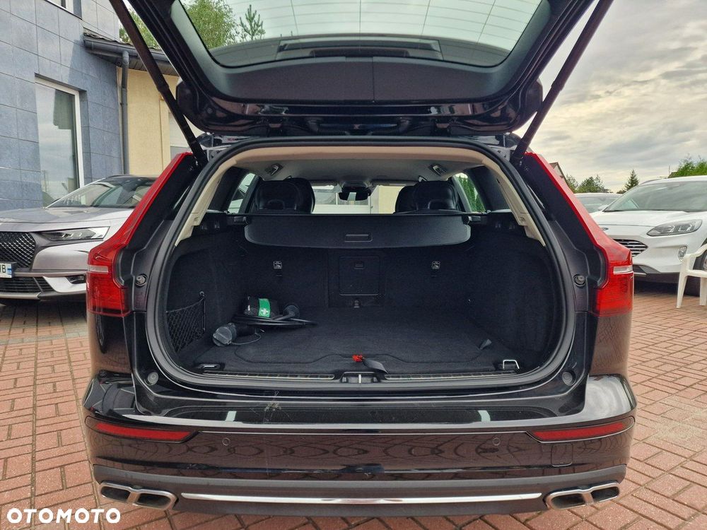 Volvo V60 T8 AWD Recharge Geartronic Inscription Expression - 22