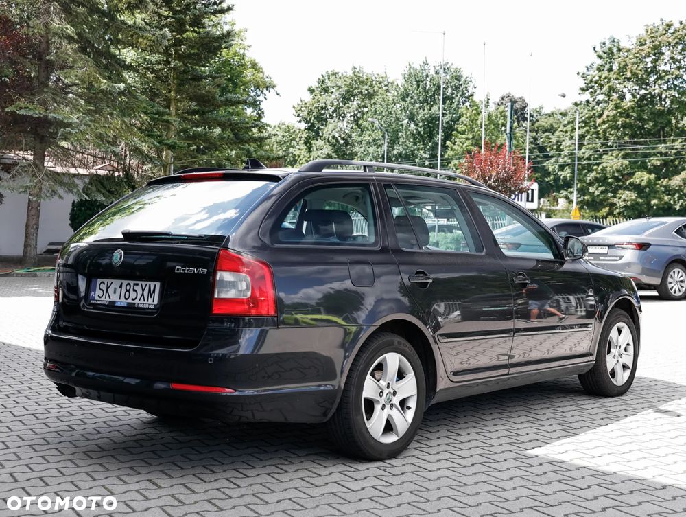 Skoda Octavia 1.8 TSI Ambiente - 8