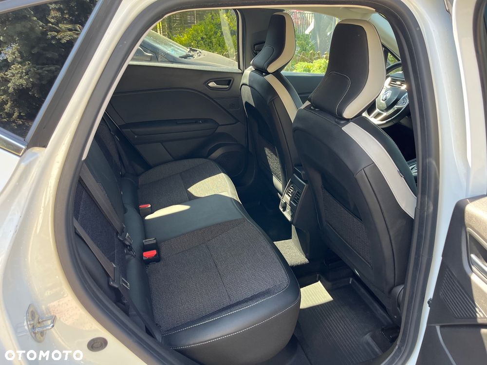 Renault Captur 1.6 E-TECH Plug-In Intens - 15