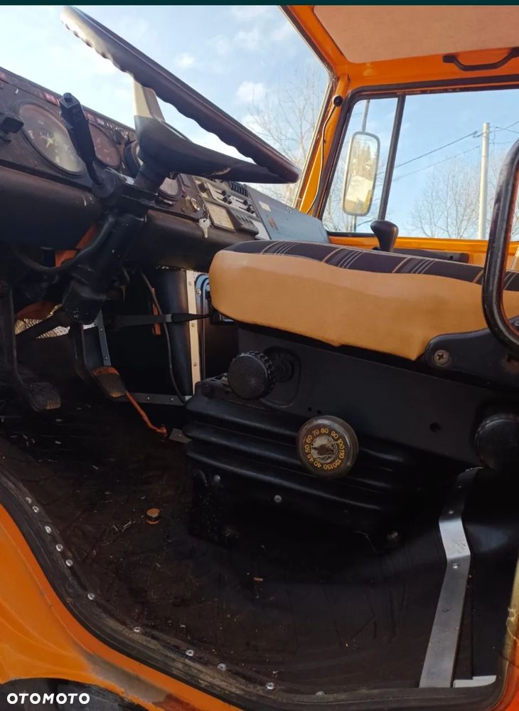 Mercedes-Benz UNIMOG - 6