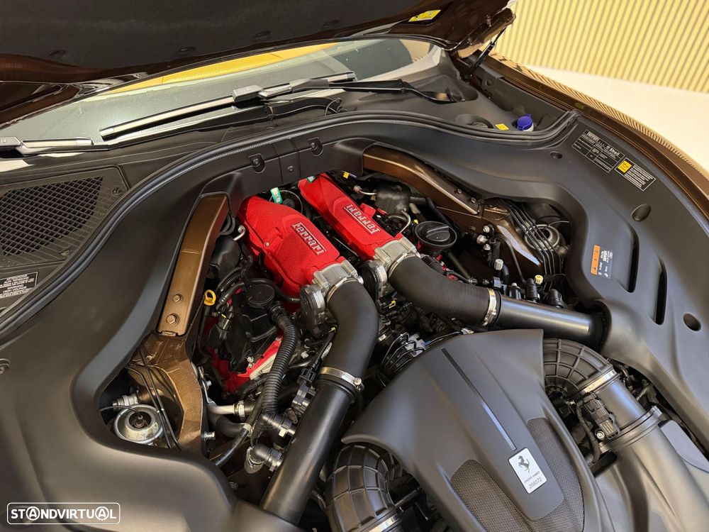 Ferrari Roma 3.9 Twin-Turbo V8 - 31