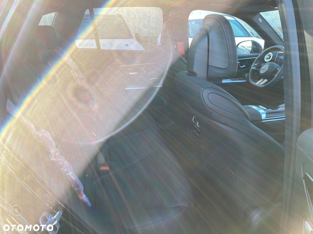 Mercedes-Benz GLC - 21