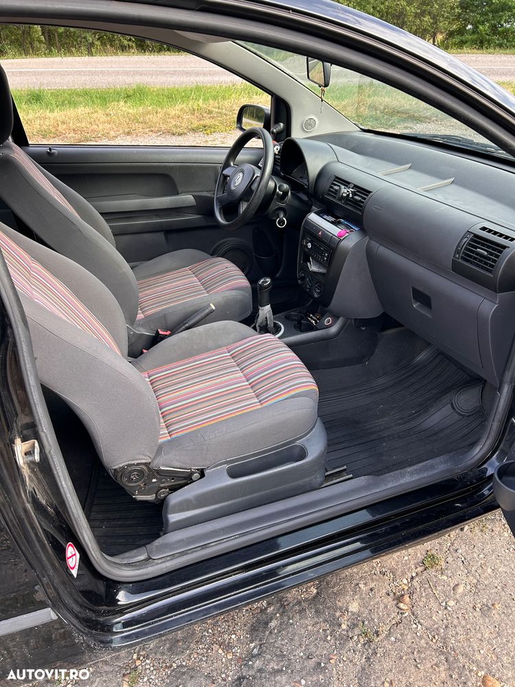 Volkswagen Fox - 5
