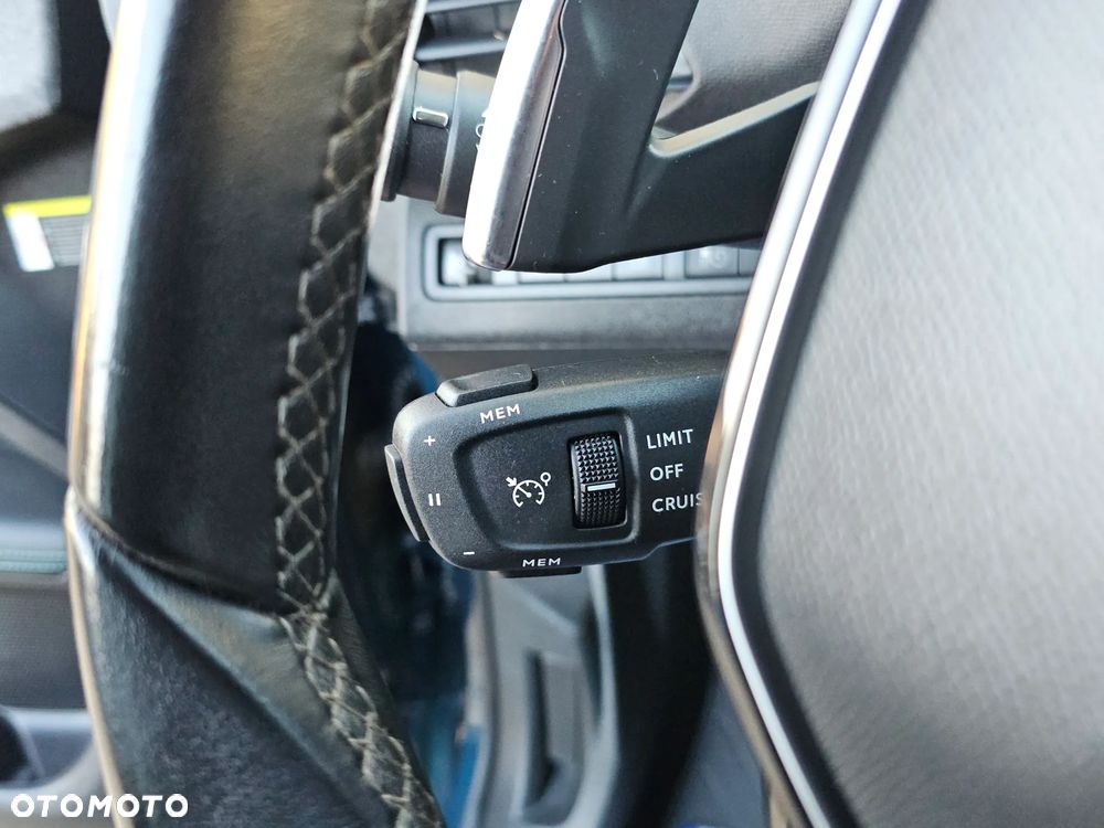 Peugeot 3008 225 e-EAT8 Allure Pack - 20