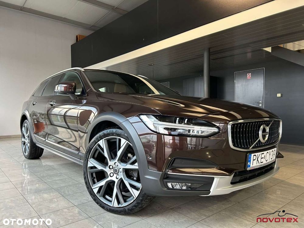Volvo V90 Cross Country D4 AWD Geartronic Pro - 3