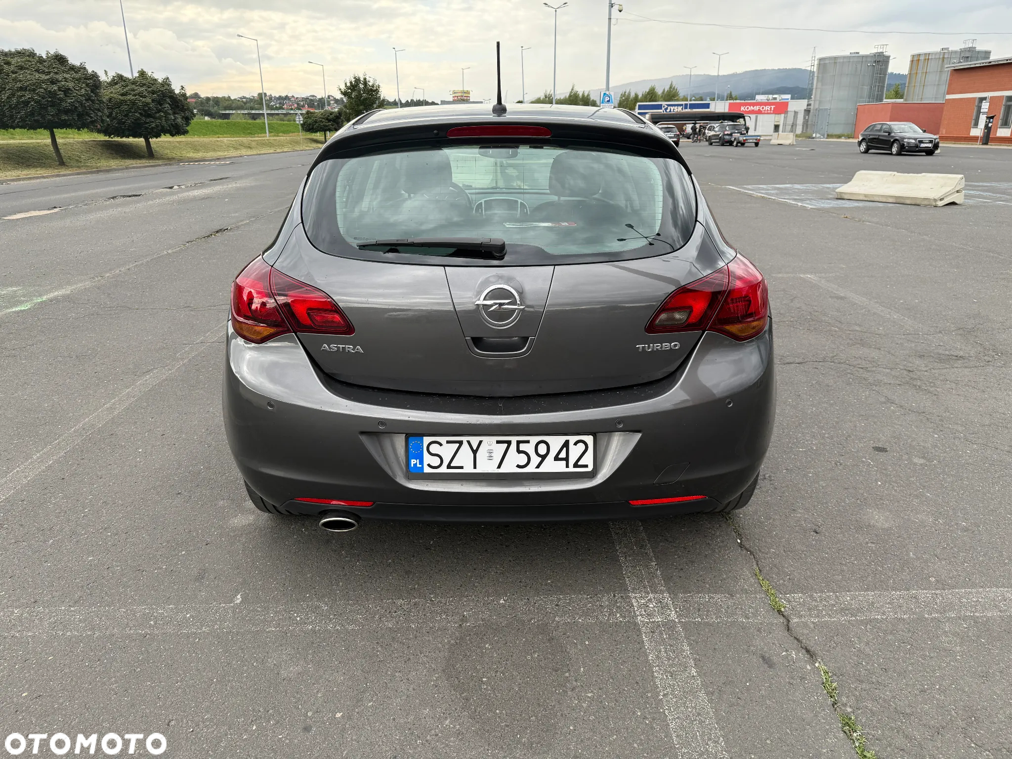 Opel Astra IV 1.4 T Cosmo - 5