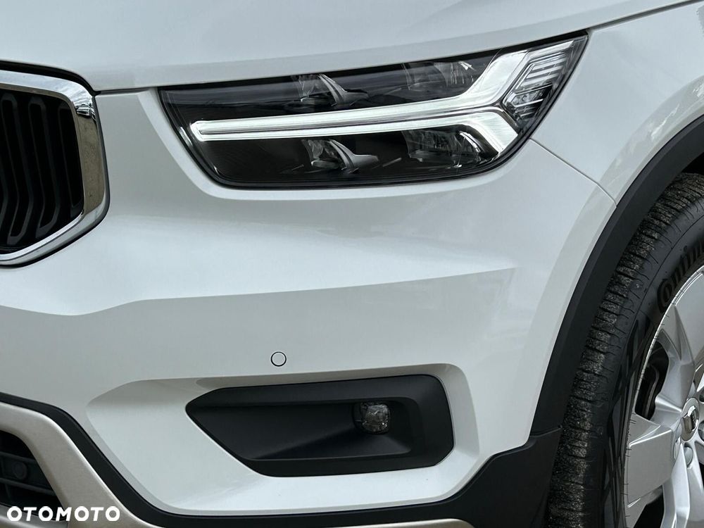 Volvo XC 40 T3 Momentum - 35