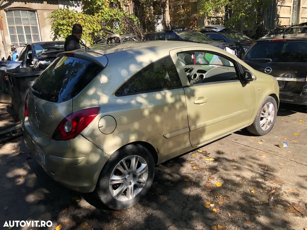 Dezmembrez Opel Corsa D diesel,benzina bej auriu negru alb - 7