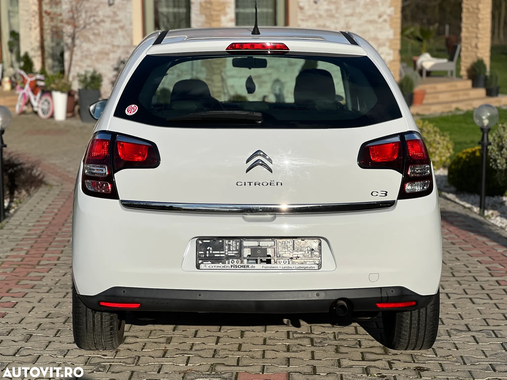 Citroën C3 1.2 PureTech BVM Feel - 10