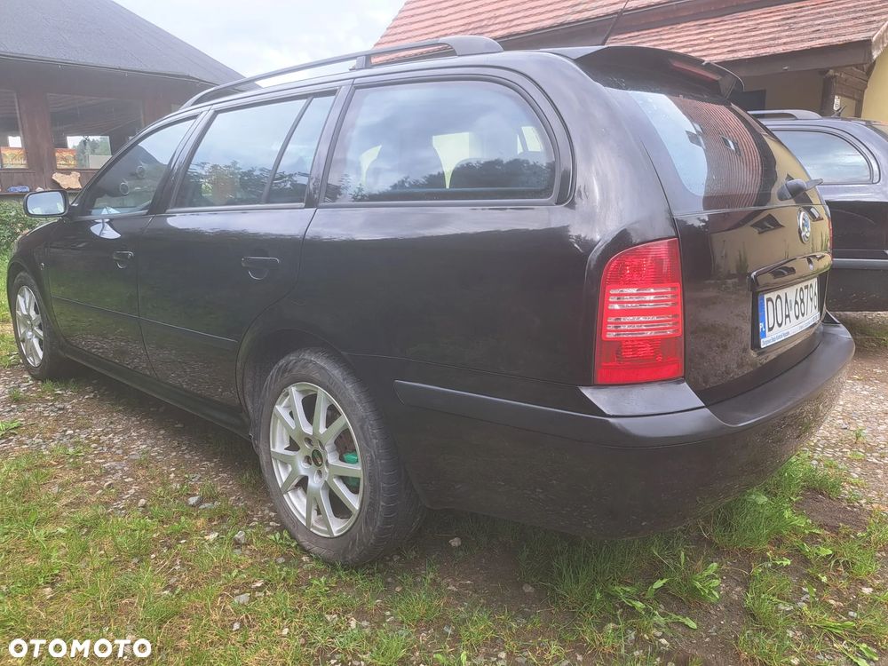 Skoda Octavia 1.8T Tour RS - 4