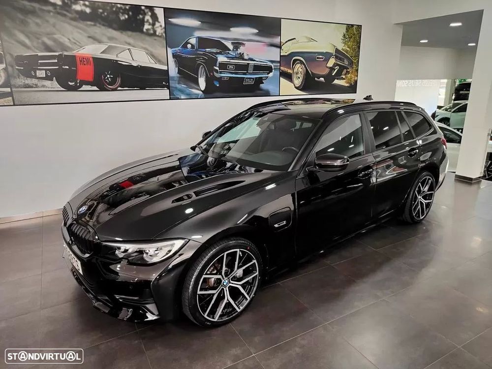 BMW 320 e Line Sport Auto — fotografia 28