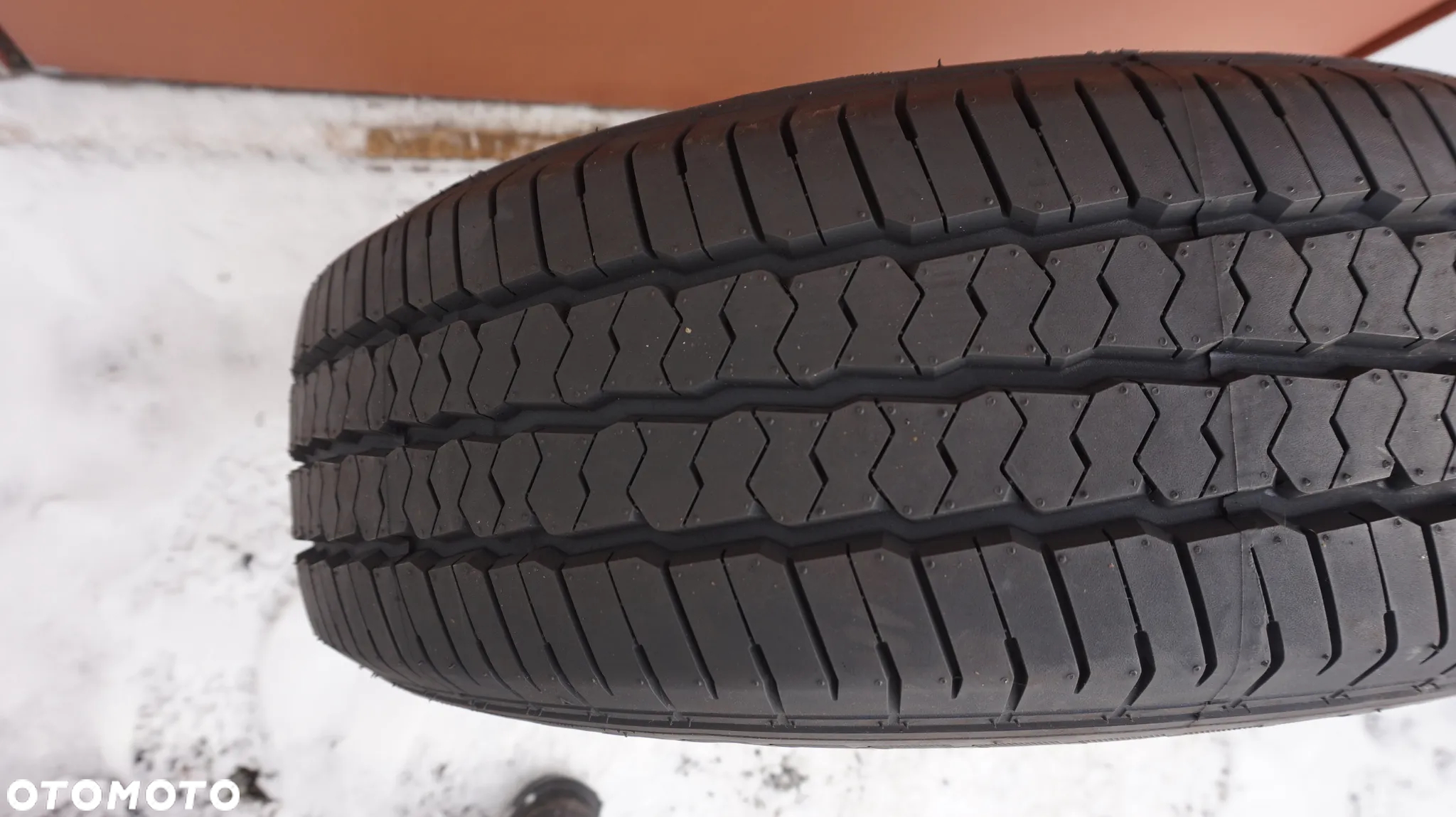 Opona GOODRIDE SC328 215 - 70 - 16C 2022r - 6