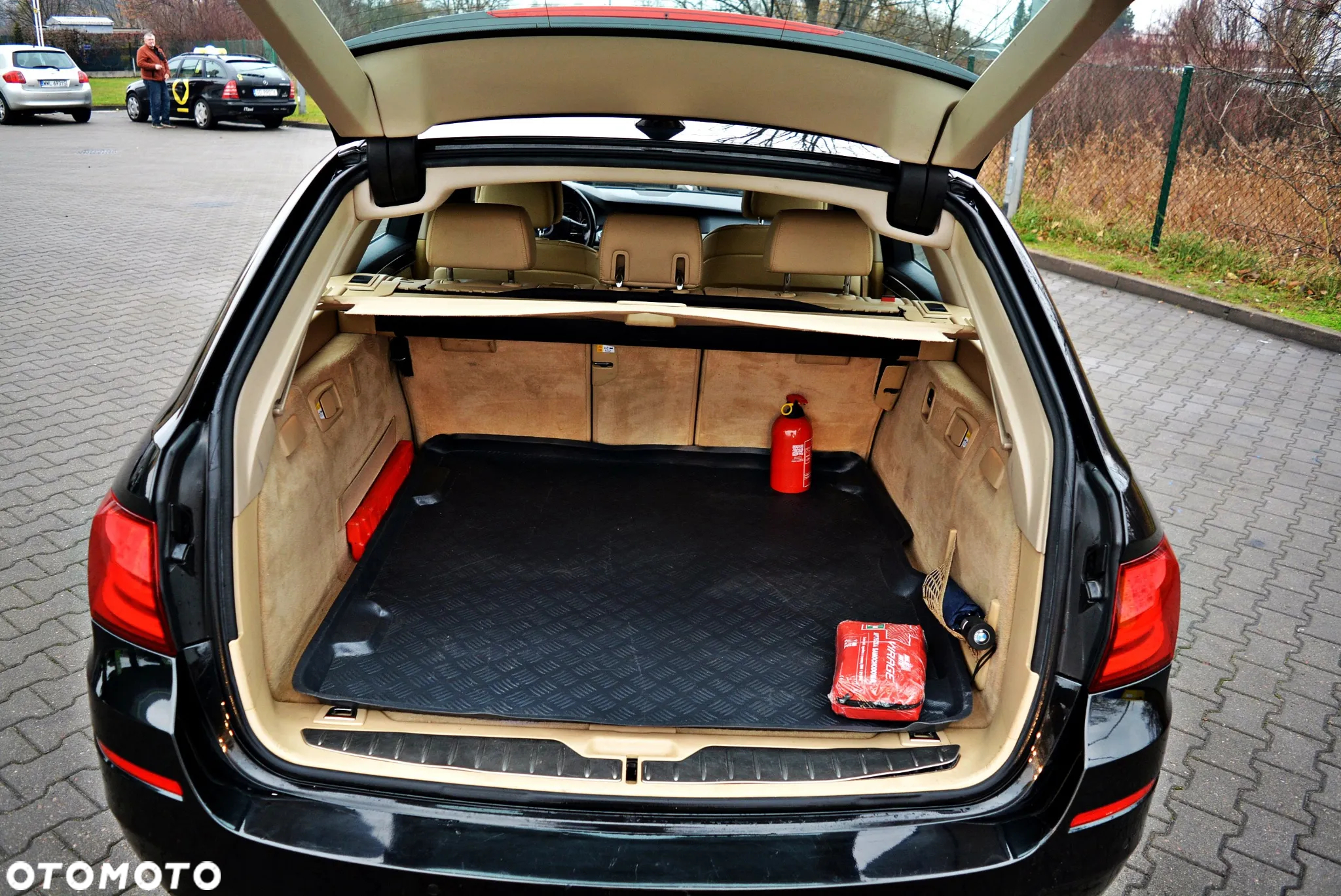 BMW Seria 5 520d Touring - 15