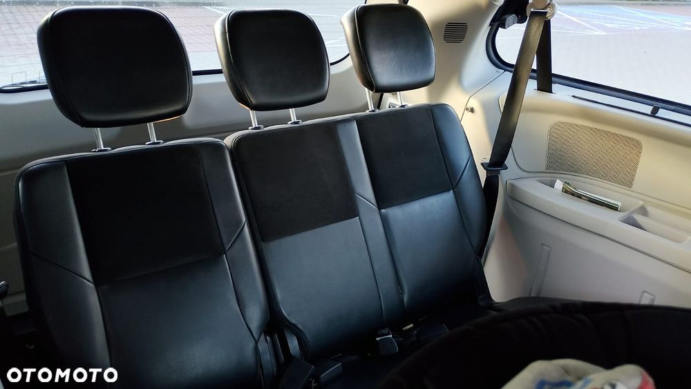 Chrysler Grand Voyager 2.8 CRD Limited - 11