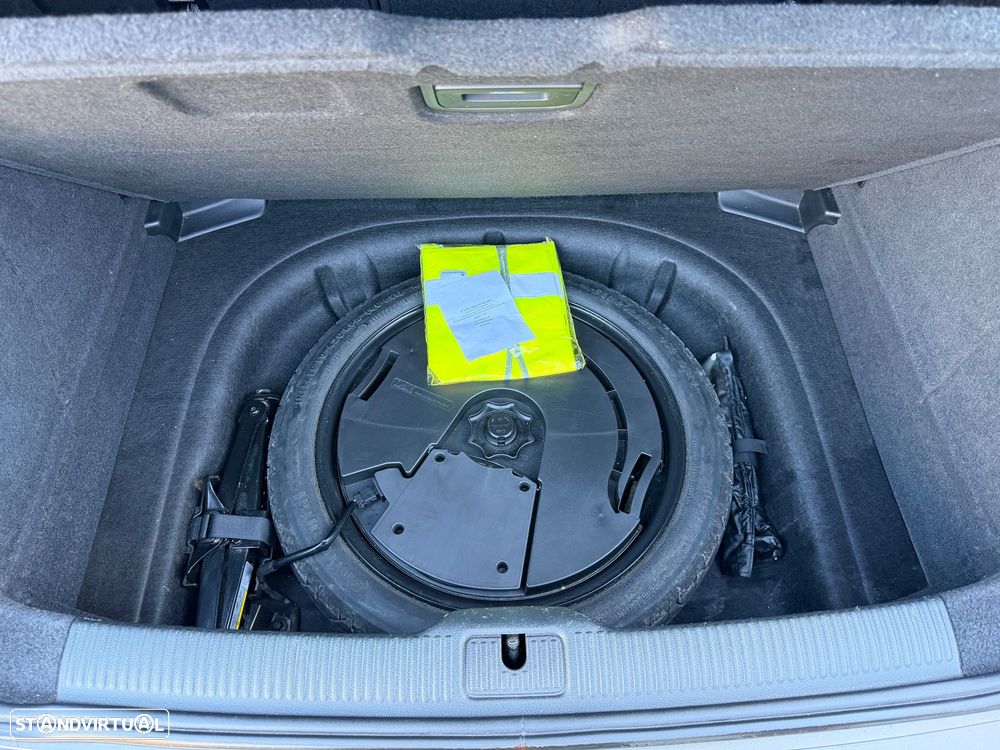 Audi A3 1.6 TDI DPF Ambiente - 16
