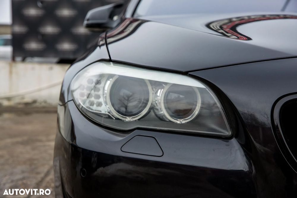 BMW Seria 5 525d xDrive - 9