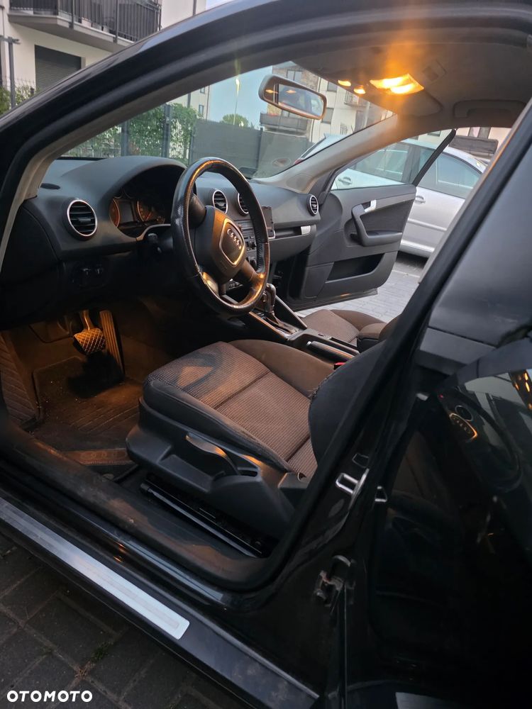 Audi A3 Sportback - 2