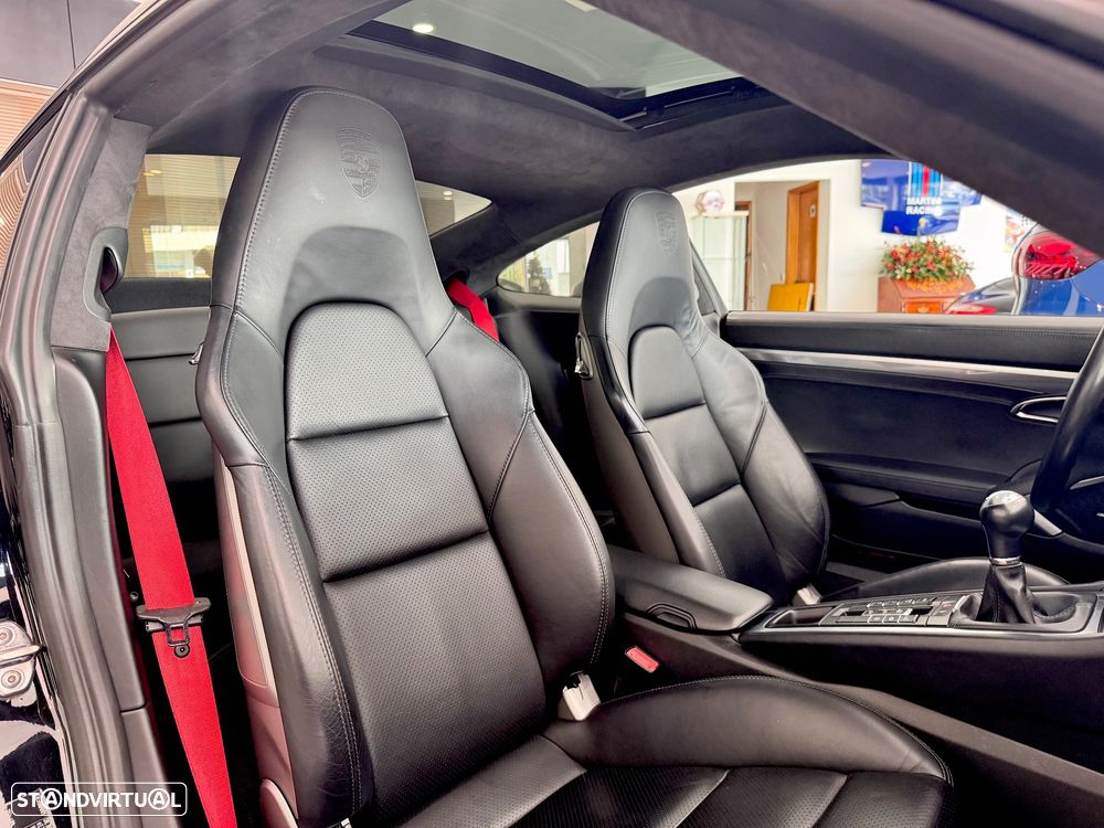 Porsche 911 (991) - 16