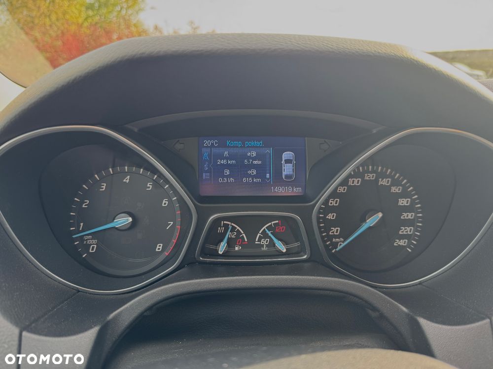 Ford Focus Turnier 1.0 EcoBoost Start-Stopp-System Titanium - 12