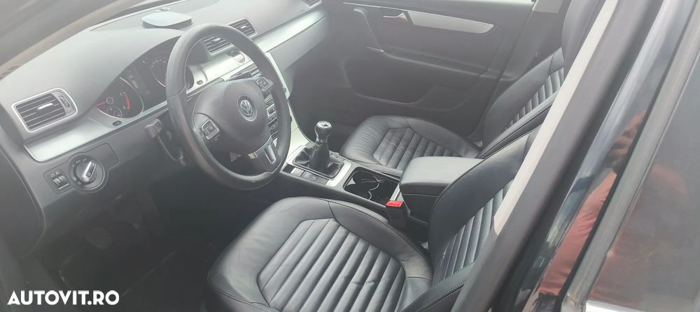 Volkswagen Passat 2.0 TDI BlueMotion Technology DPF Highline - 7