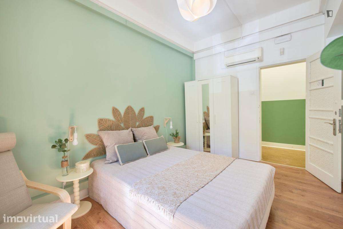 Quarto - localizado em Marquês de Pombal Lisbon - Grande imagem: 2/30