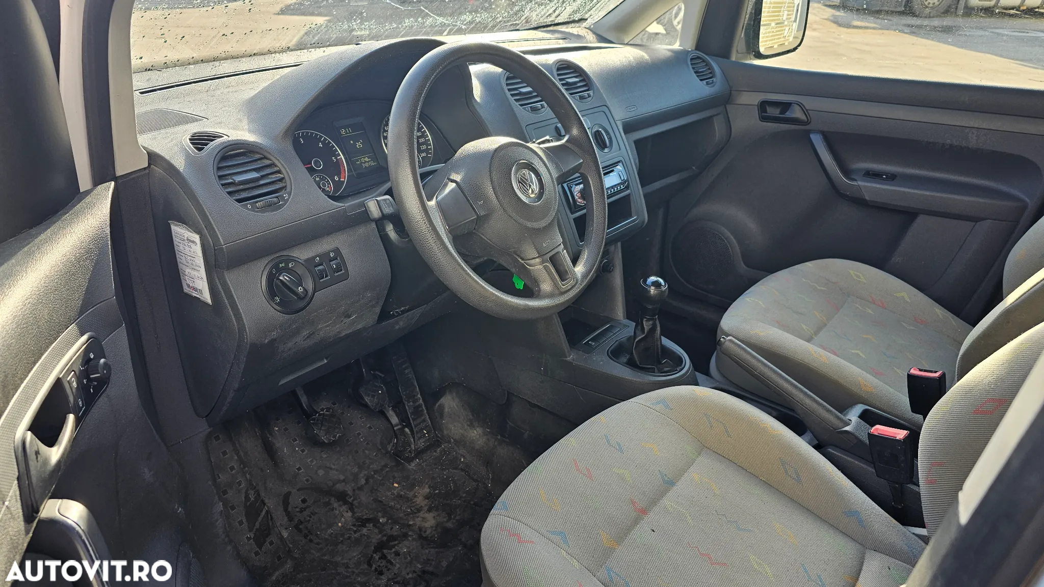 Volkswagen Caddy 1.6 TDi - 5