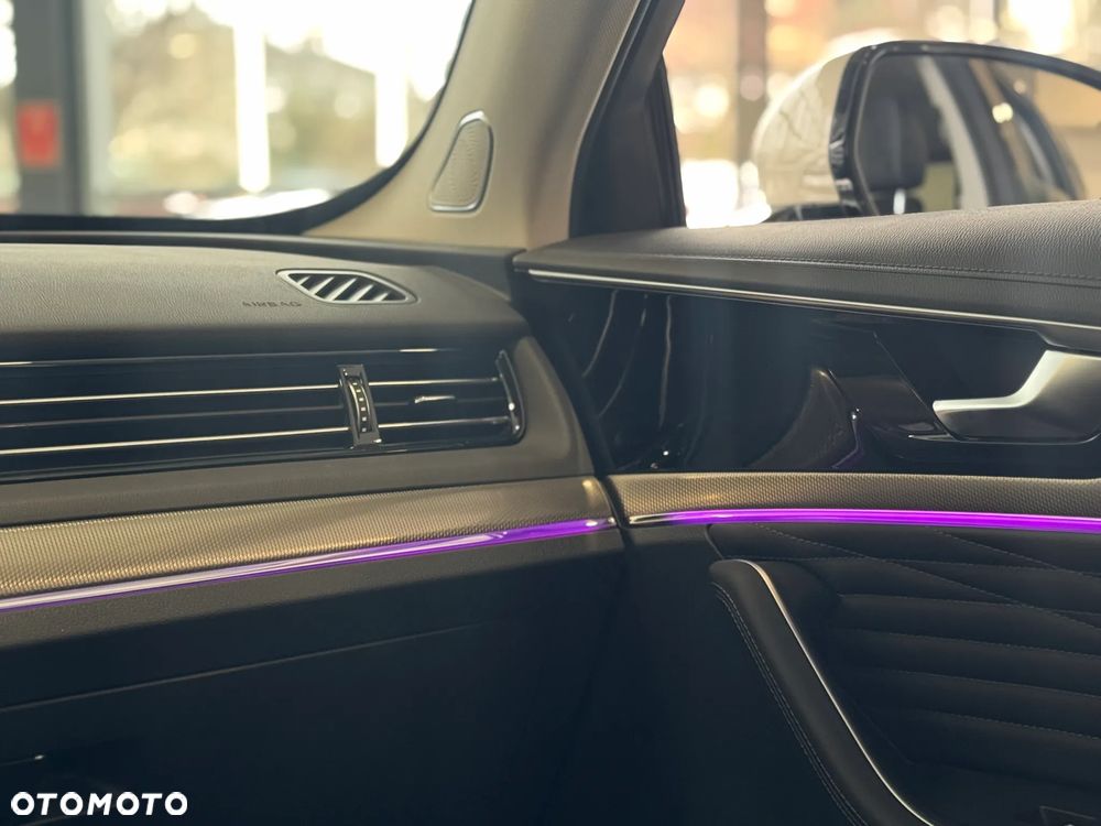 Hongqi HS5 2.0T AWD - 12